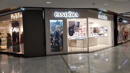 Pandora, Bijoutier au Chesnay