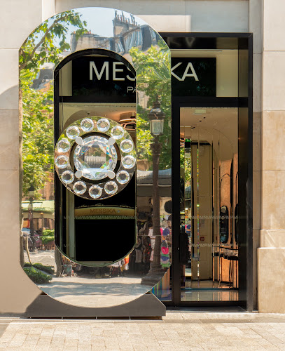 Boutique Messika - Champs Elysées Joaillier à Paris 08