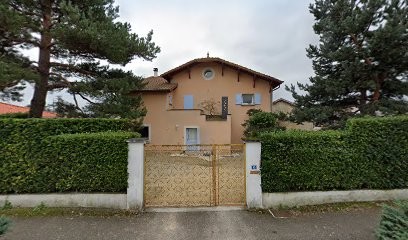 Roma, Bijoutier à Saint-Maurice-de-Gourdans