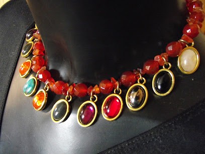 Super u, Bijouterie Fantaisie à Camlez