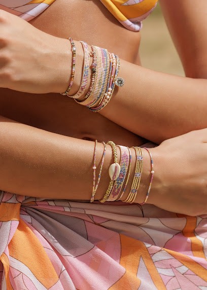 Belle Mais Pas Que, Bijouterie Fantaisie à Éguilles