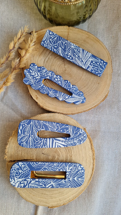 Brett's Poly, Bijouterie Fantaisie à Laps