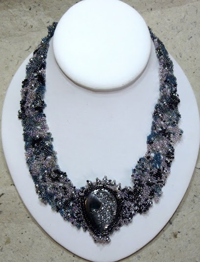 Helen Clarence Designs, Joaillier à Saint-Dizier-la-Tour