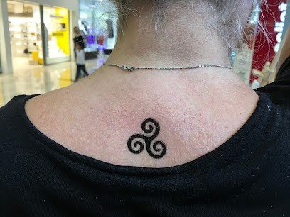 Tatouages à tout âge, Bijouterie Fantaisie à Pacé