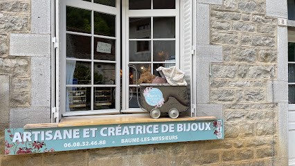 Boutique La Tour De Zabelle, Bijouterie Fantaisie à Baume-les-Messieurs