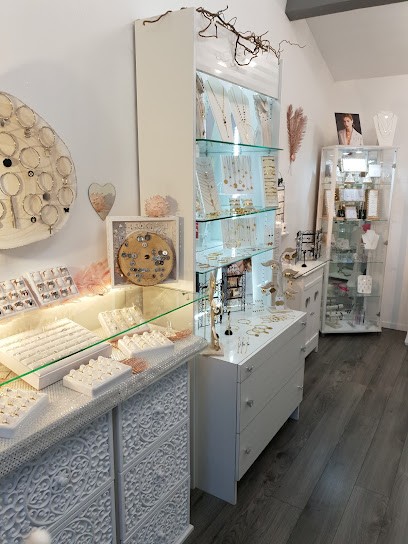 Sandie Bijoux (showroom ouvert sur rendez-vous), Bijouterie Fantaisie à Frouzins