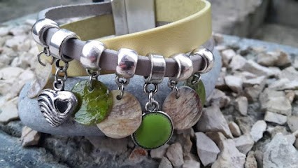 Titolo Coralie Rose-Marie, Bijouterie Fantaisie à Saint-Loup-de-Varennes