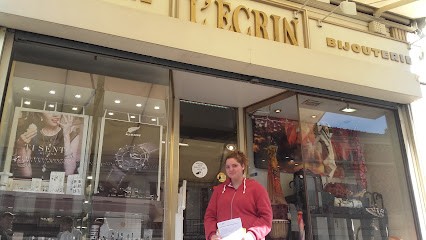 Bar S3, Bijoutier à Wassy